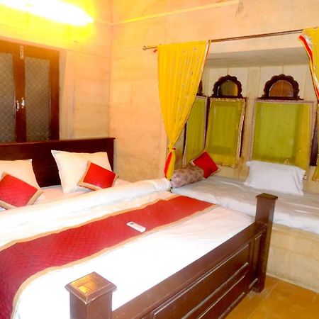 Hotel Fotiya Jaisalmer Bagian luar foto