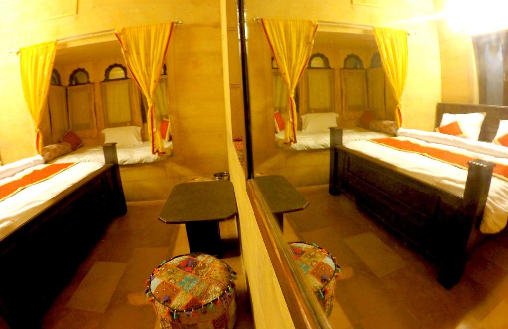 Hotel Fotiya Jaisalmer Bagian luar foto