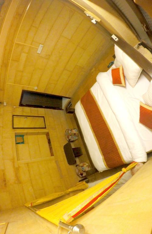 Hotel Fotiya Jaisalmer Bagian luar foto