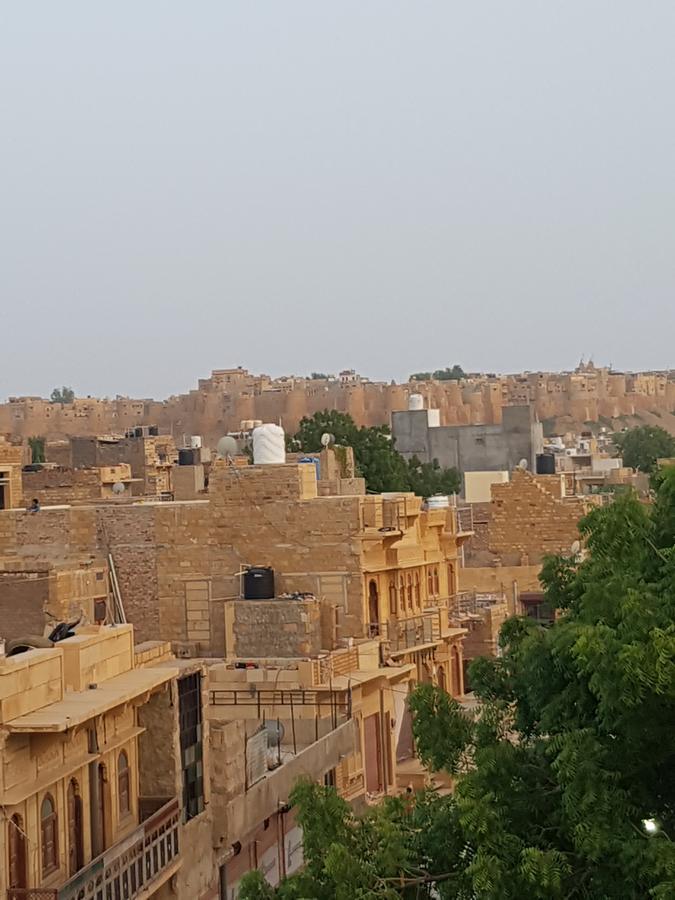 Hotel Fotiya Jaisalmer Bagian luar foto