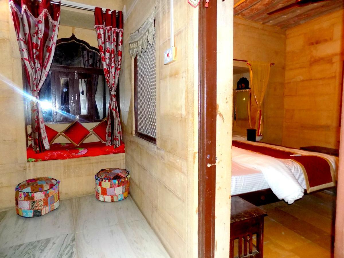 Hotel Fotiya Jaisalmer Bagian luar foto